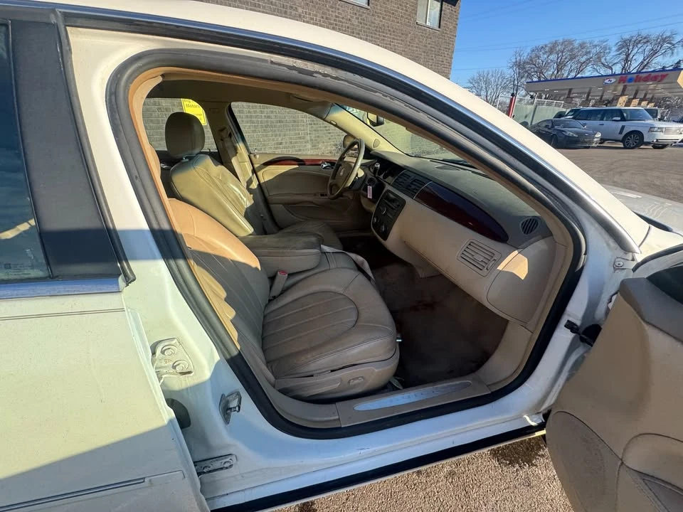 2006 Buick Lucerne - Image 16 of 17