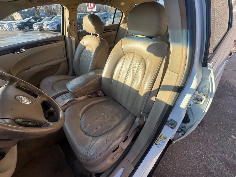 2006 Buick Lucerne - Image 10 of 17