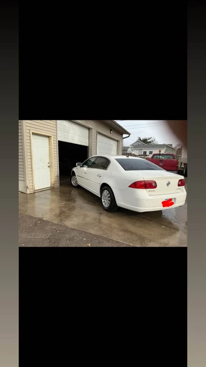 2006 Buick Lucerne - Image 2 of 4