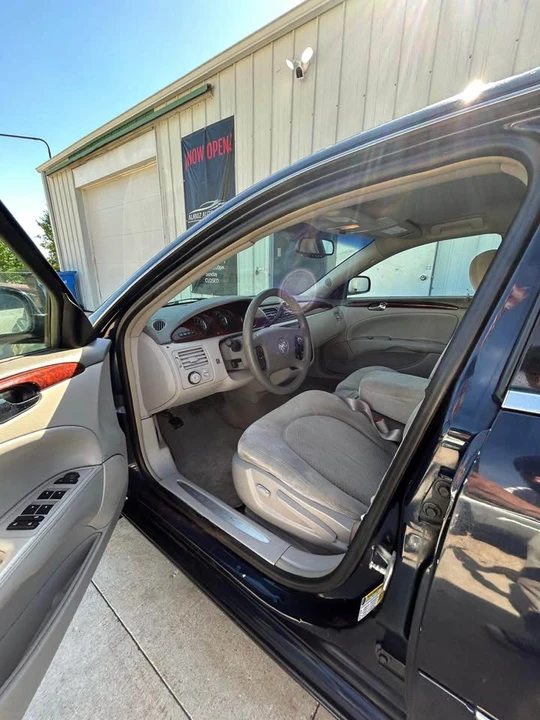 2006 Buick Lucerne - Image 17 of 20