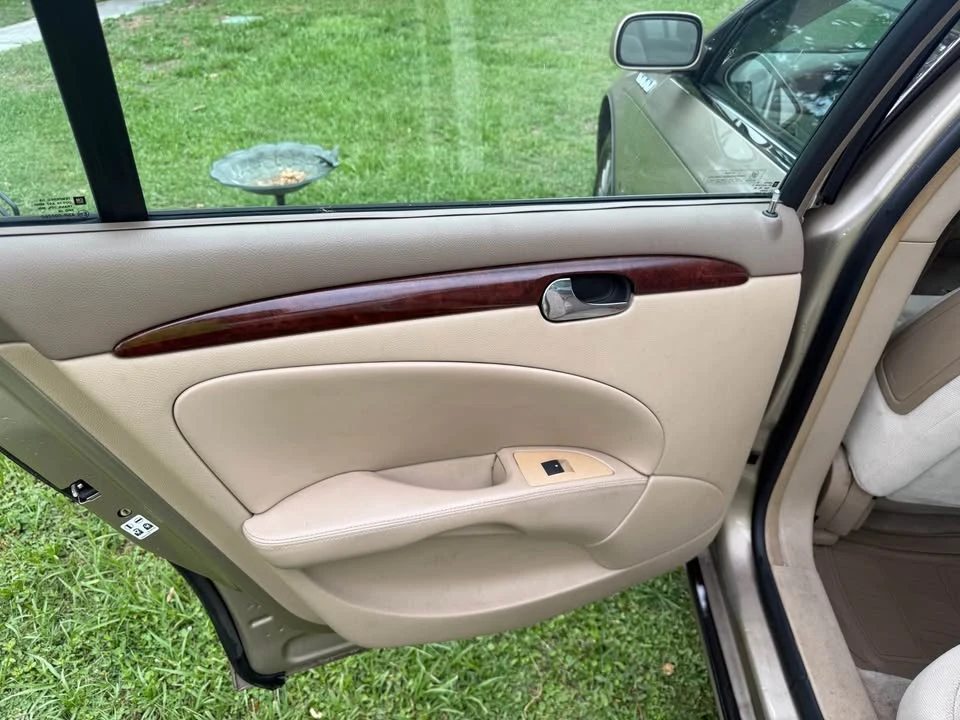 2006 Buick Lucerne - Image 14 of 21
