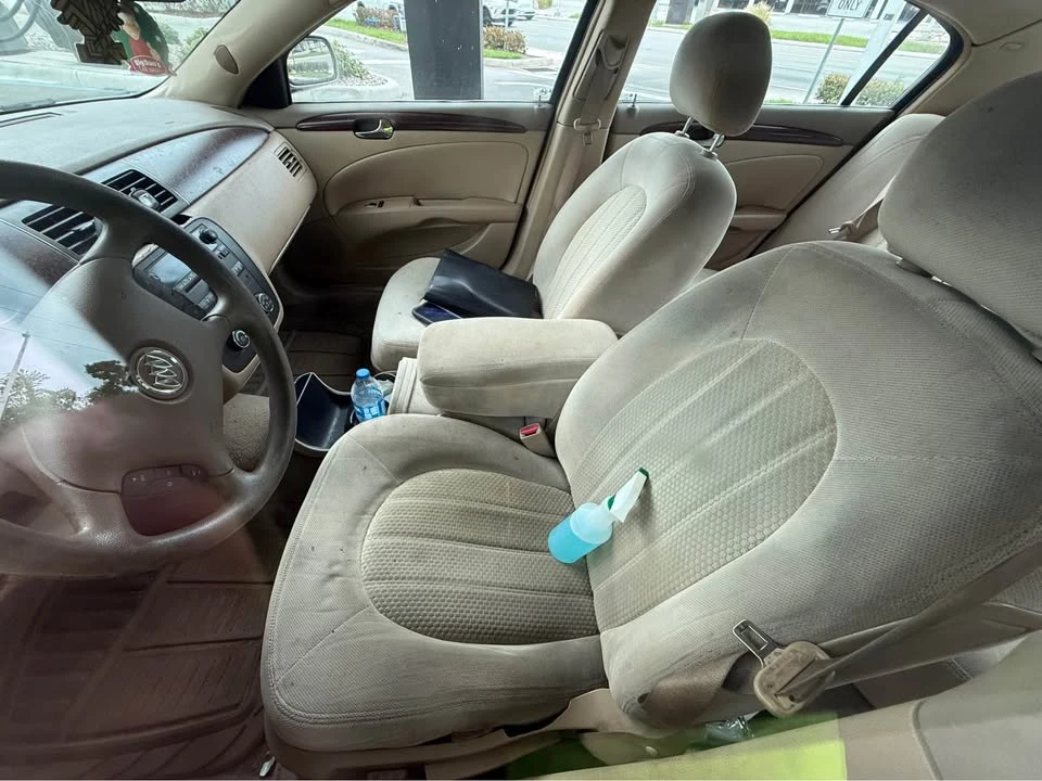 2006 Buick Lucerne - Image 17 of 21