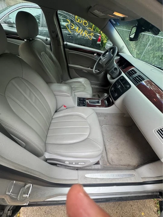 2006 Buick Lucerne - Image 5 of 7