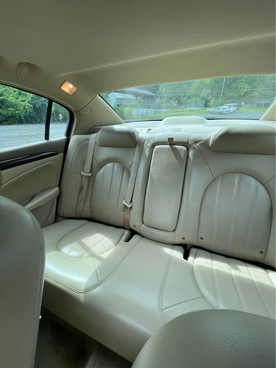 2006 Buick Lucerne - Image 6 of 8
