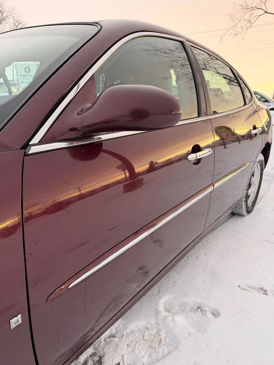 2006 Buick LaCrosse - Image 2 of 17