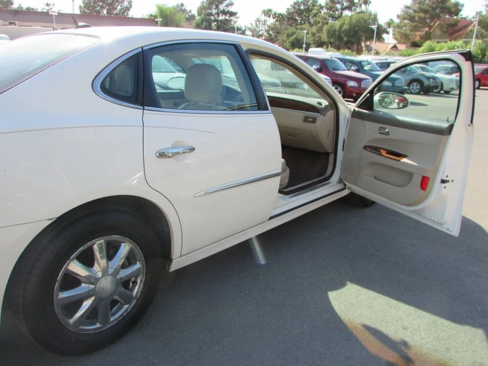 2006 Buick LaCrosse - Image 12 of 20