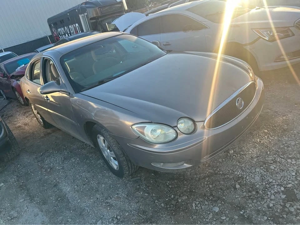 2006 Buick LaCrosse - Image 2 of 5