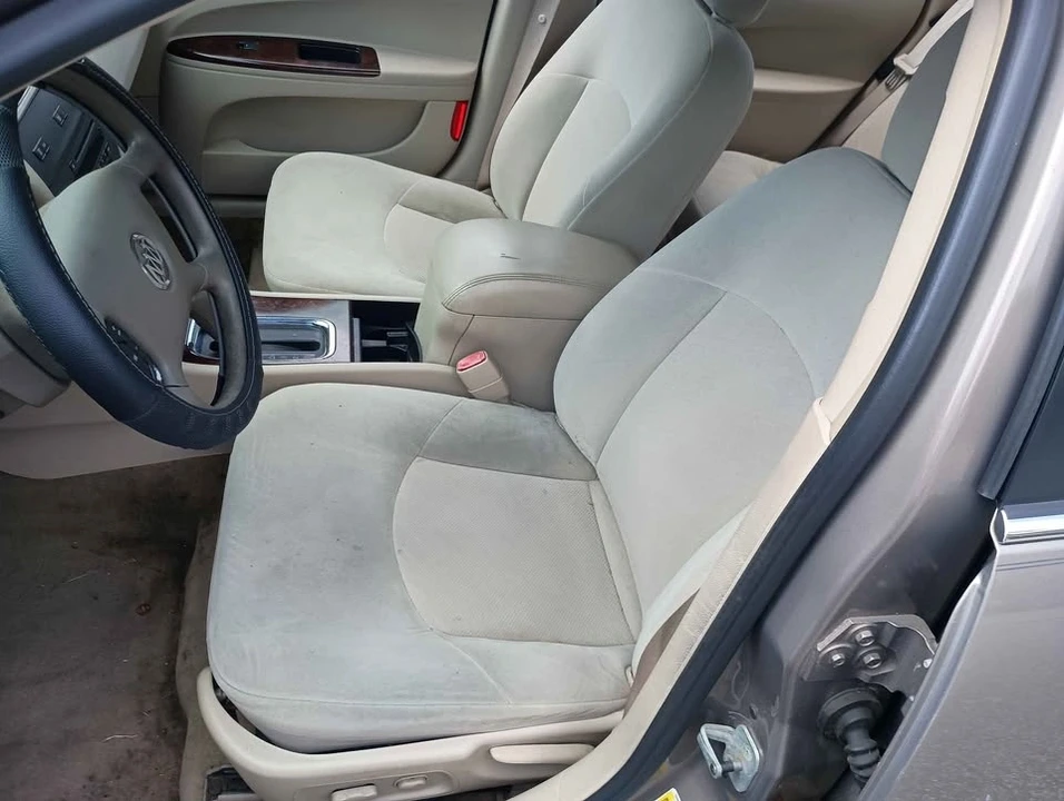 2006 Buick LaCrosse - Image 6 of 7