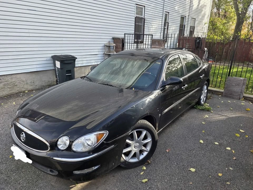 2006 Buick LaCrosse - Image 2 of 11