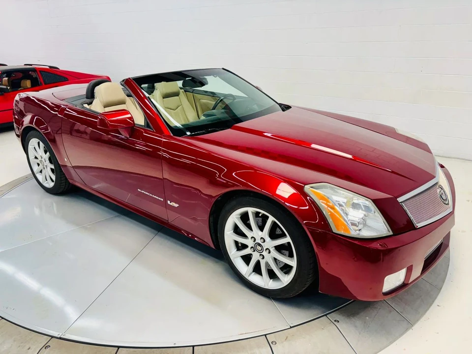 2006 Cadillac XLR - Image 26 of 31