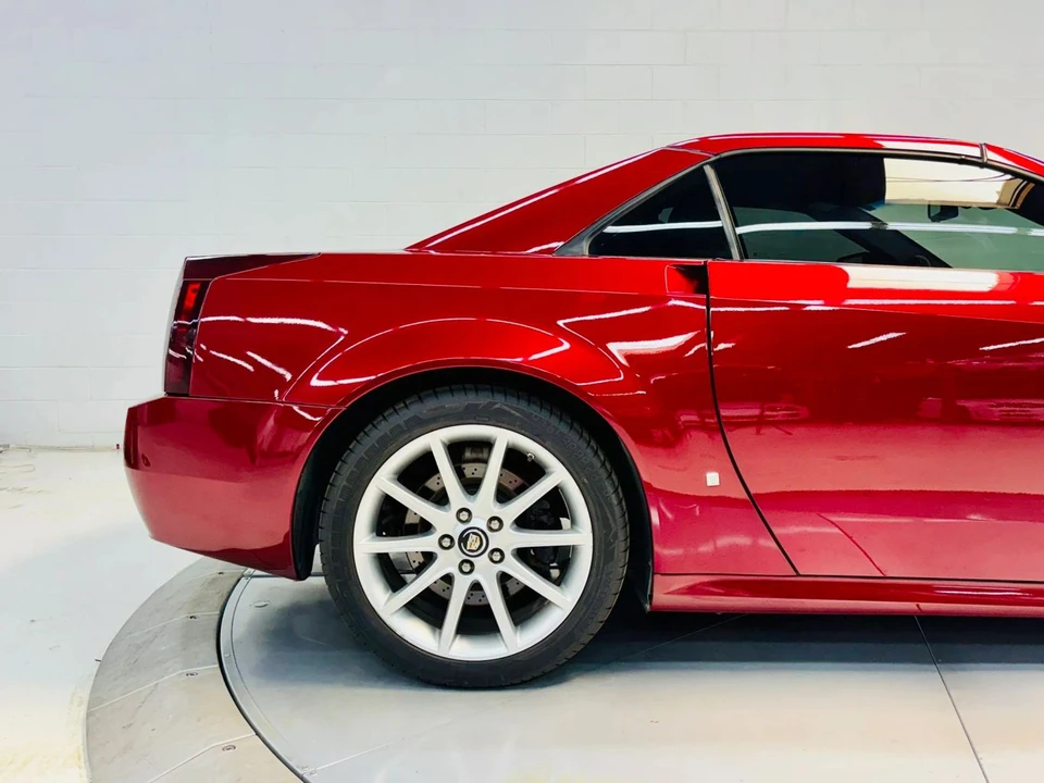 2006 Cadillac XLR - Image 11 of 31