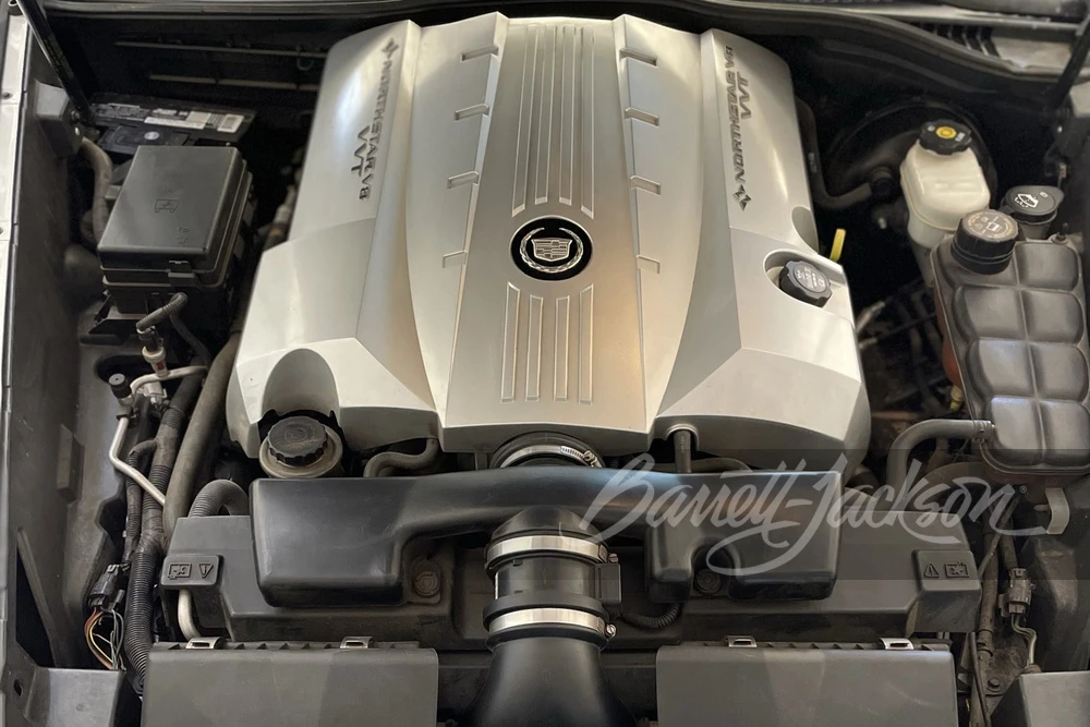 2006 Cadillac XLR - Image 2 of 17