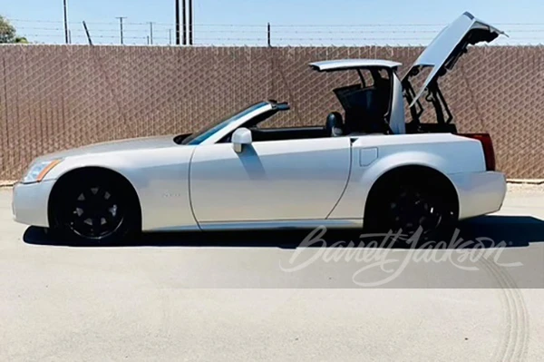 2006 Cadillac XLR - Image 5 of 17