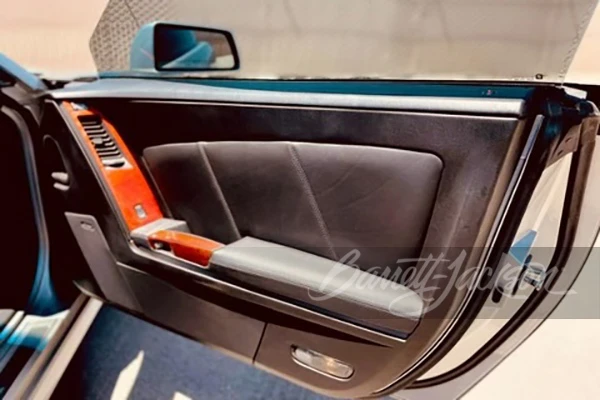 2006 Cadillac XLR - Image 8 of 17
