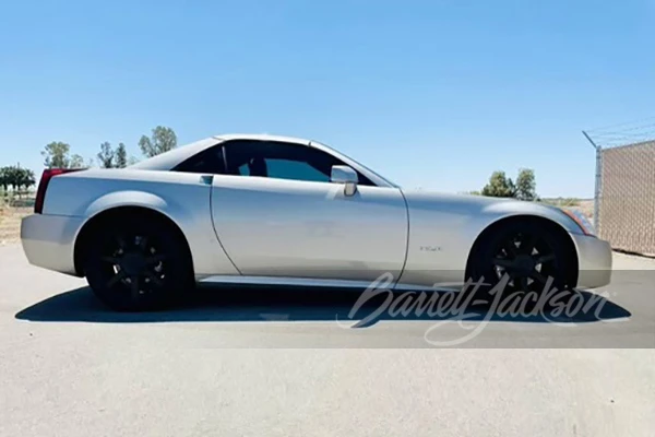 2006 Cadillac XLR - Image 14 of 17