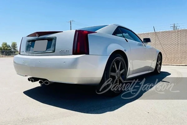 2006 Cadillac XLR - Image 16 of 17
