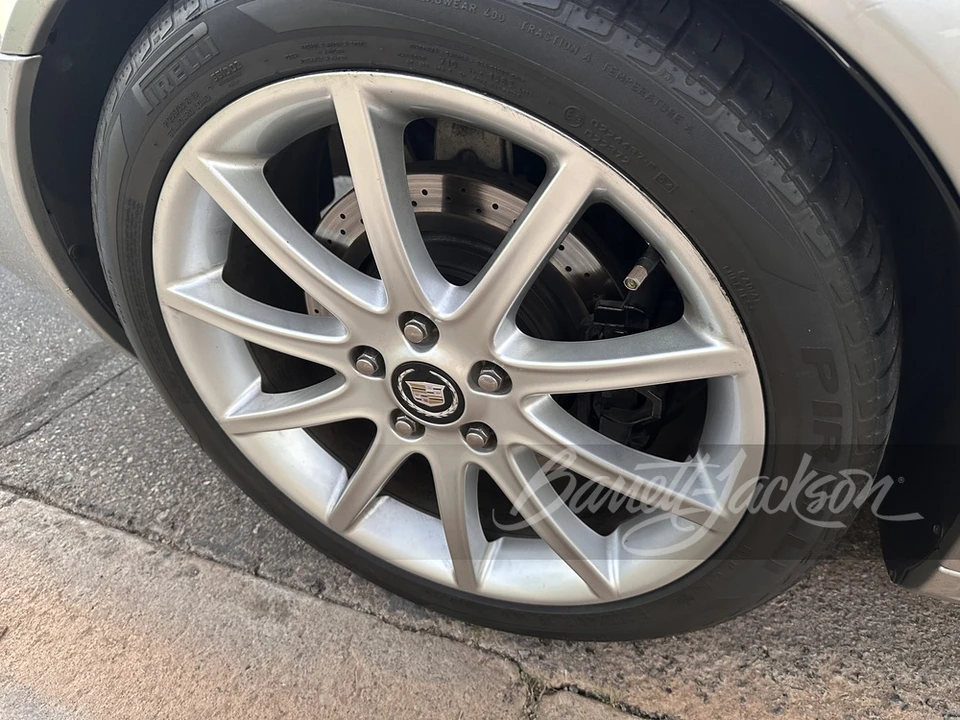 2006 Cadillac XLR-V - Image 18 of 26