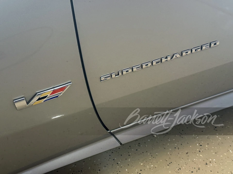 2006 Cadillac XLR-V - Image 23 of 26