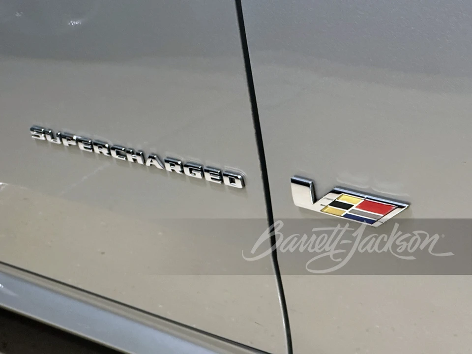 2006 Cadillac XLR-V - Image 25 of 26