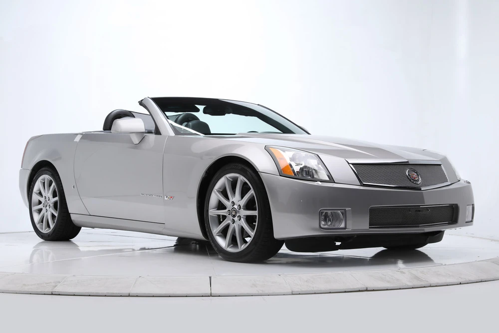 2006 Cadillac XLR-V - Image 2 of 11