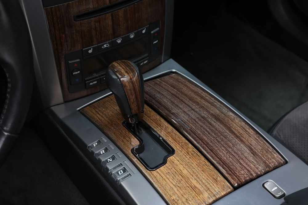 2006 Cadillac XLR-V - Image 9 of 11
