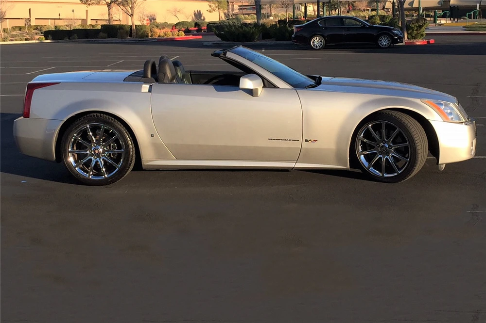 2006 Cadillac XLR-V - Image 4 of 4