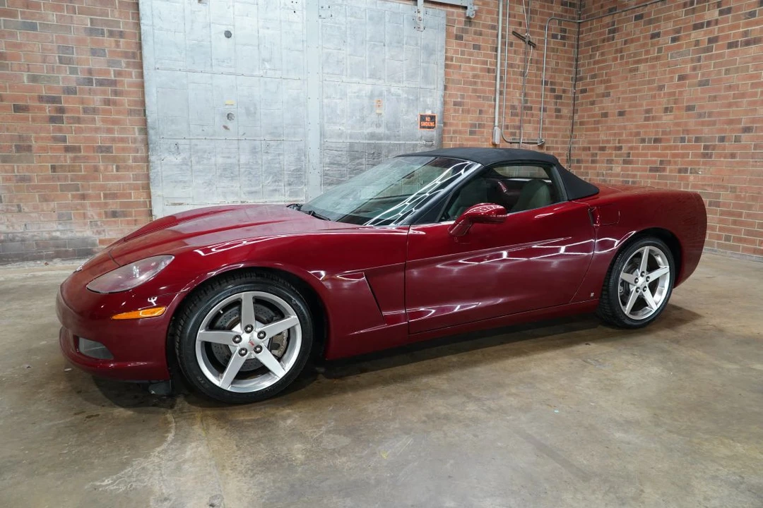 2006 Chevrolet Corvette C6 - Image 8 of 31