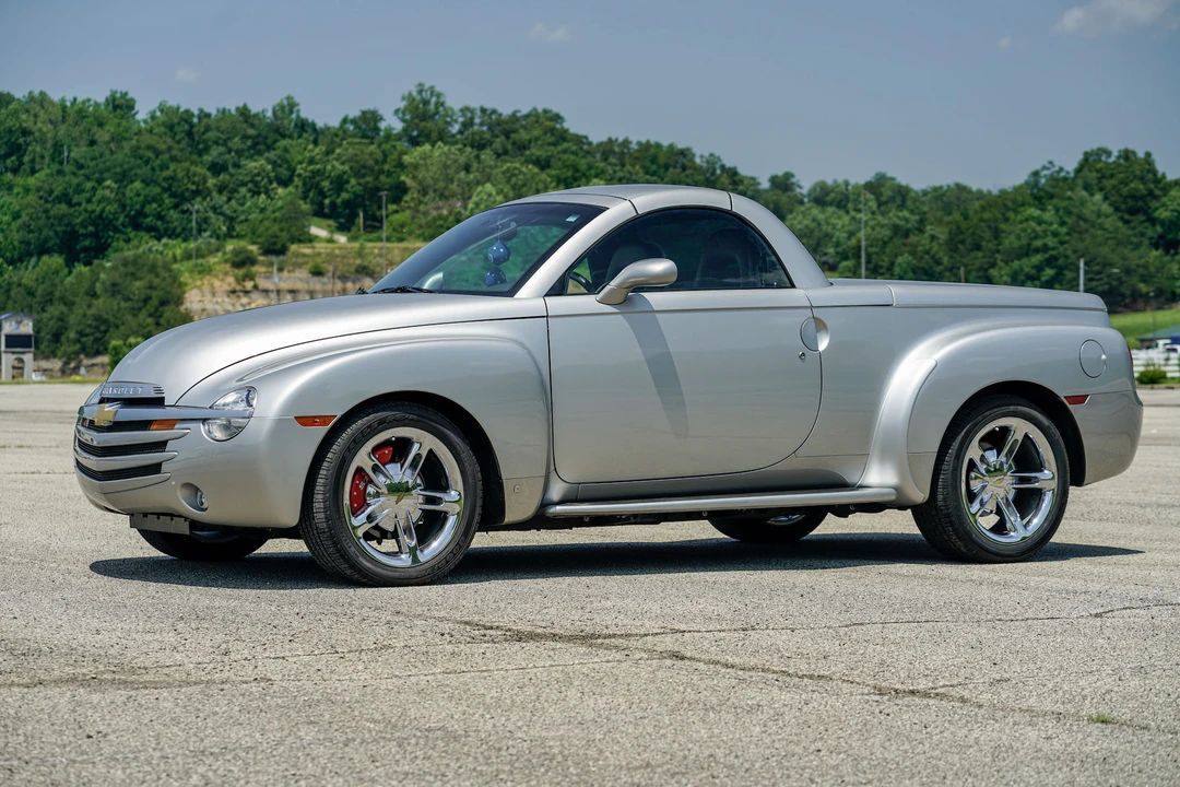 2006 Chevrolet SSR - Image 11 of 31