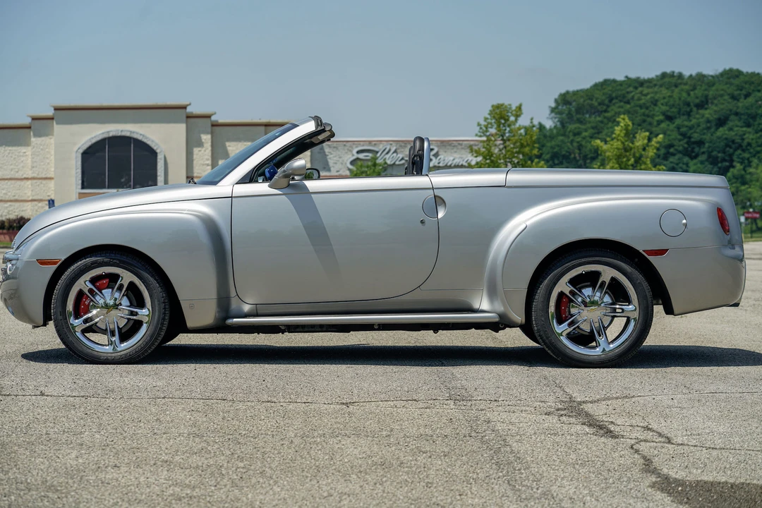 2006 Chevrolet SSR - Image 9 of 31
