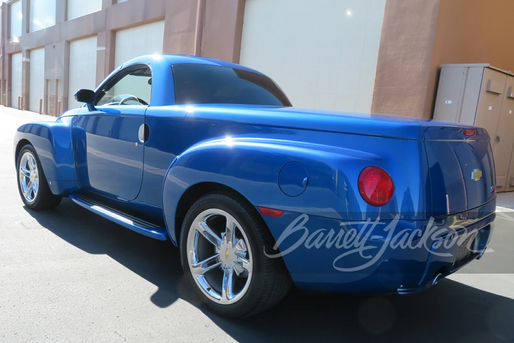 2006 Chevrolet SSR - Image 11 of 12