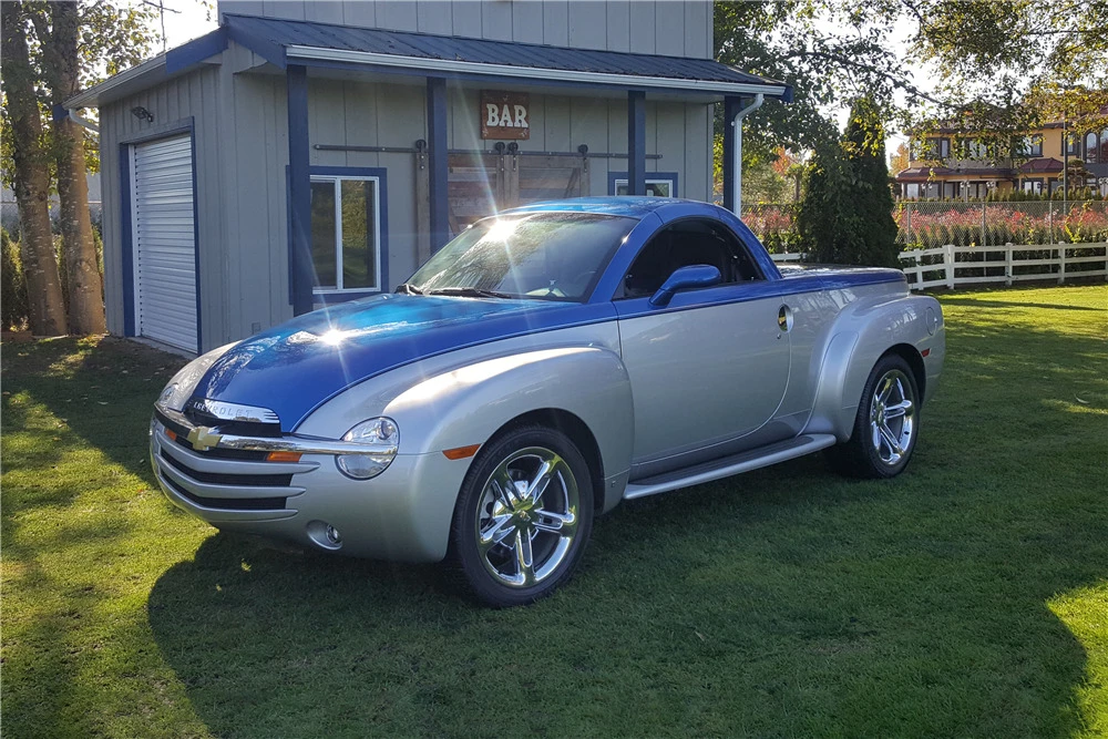 2006 Chevrolet SSR - Image 2 of 5