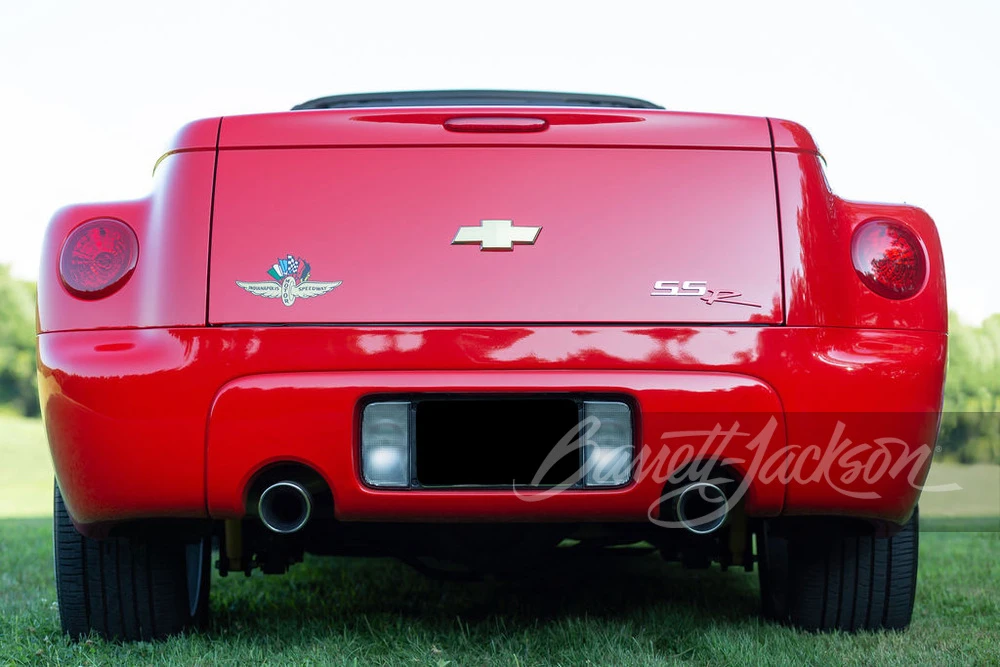 2006 Chevrolet SSR - Image 10 of 20