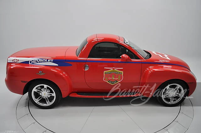 2006 Chevrolet SSR - Image 2 of 20