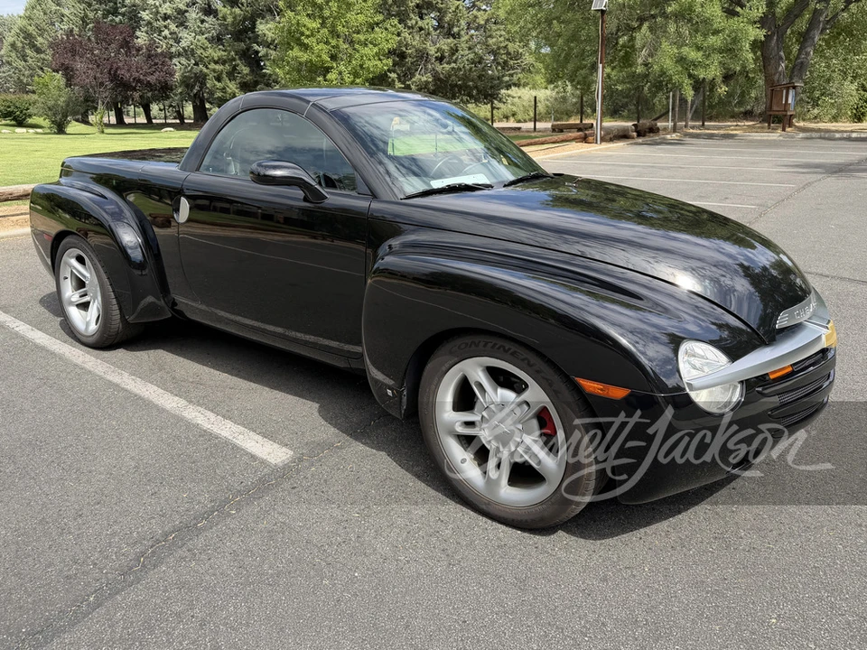 2006 Chevrolet SSR - Image 2 of 7