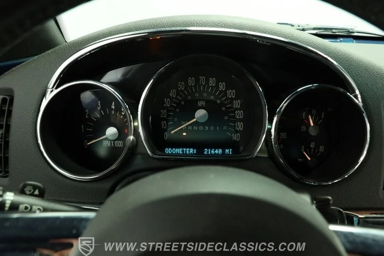 2006 Chevrolet SSR - Image 27 of 31