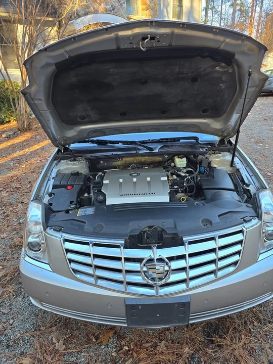 2006 Cadillac DTS - Image 3 of 18