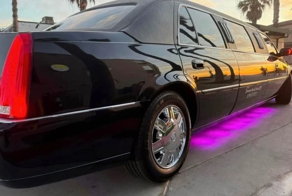 2006 Cadillac DTS - Image 2 of 7