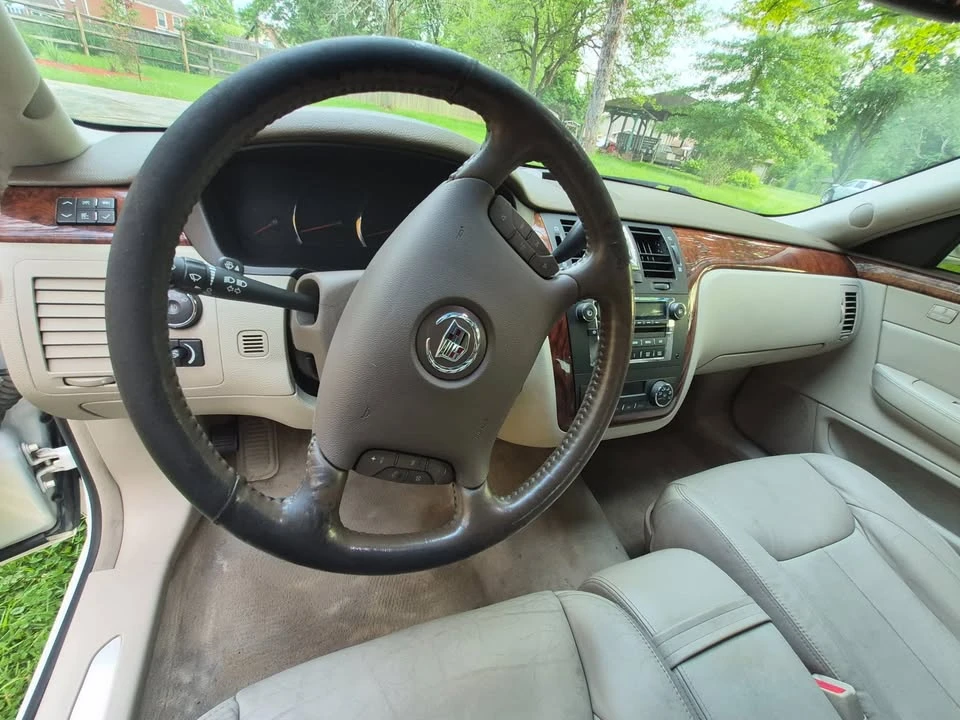 2006 Cadillac DTS - Image 6 of 9