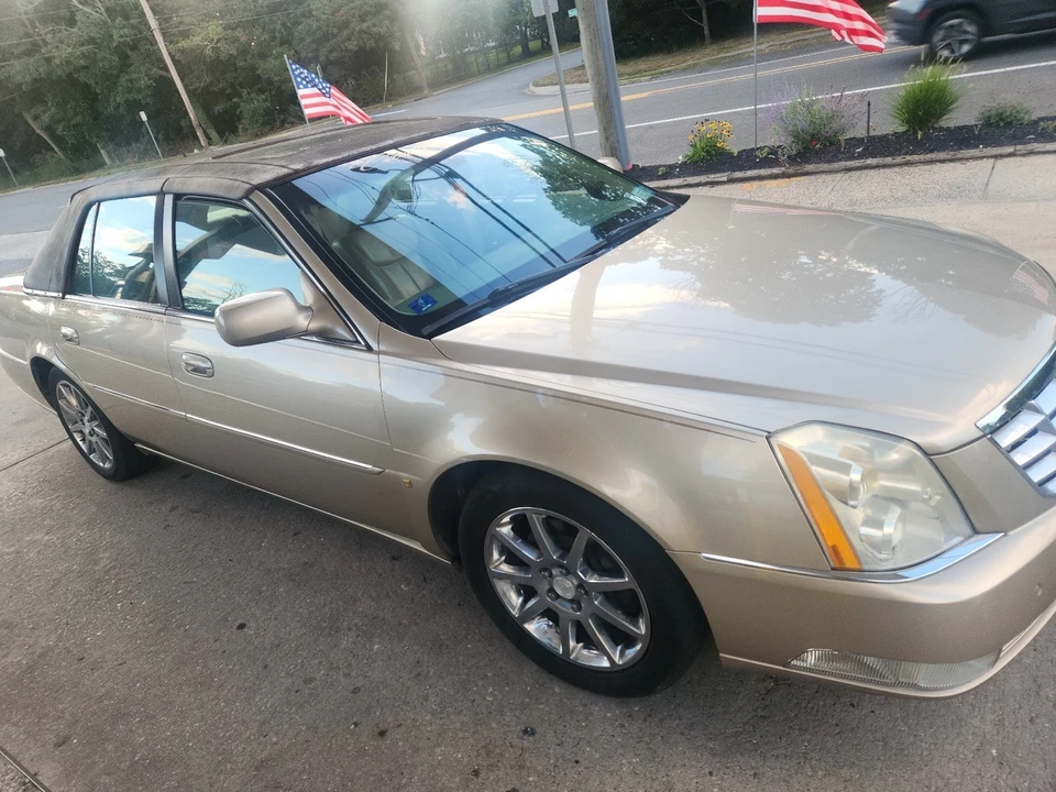 2006 Cadillac DTS - Image 3 of 19