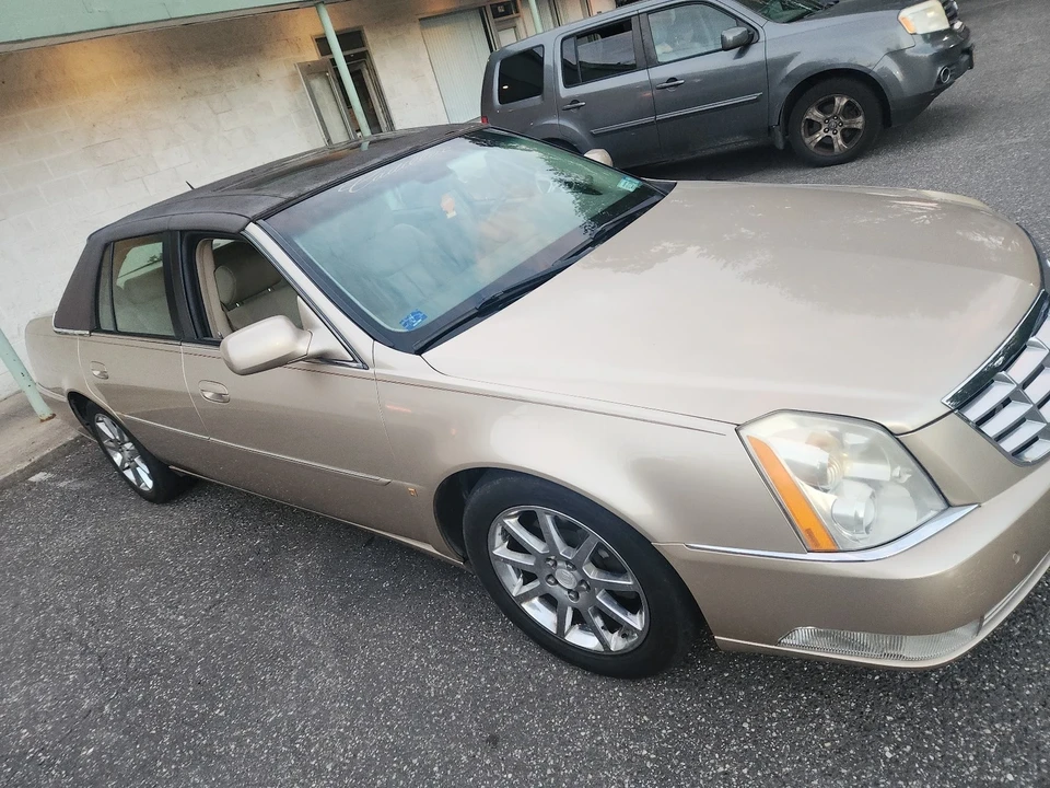 2006 Cadillac DTS - Image 6 of 19