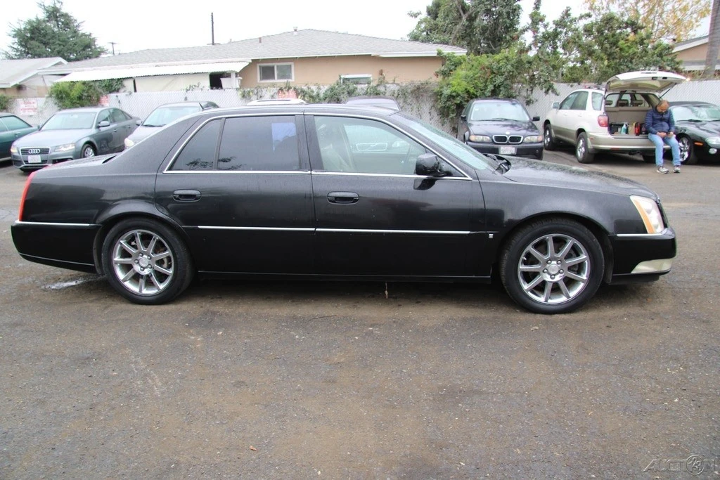2006 Cadillac DTS - Image 6 of 21