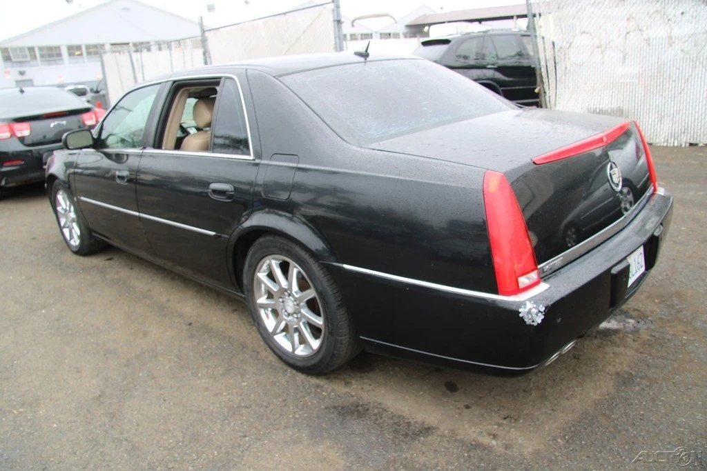 2006 Cadillac DTS - Image 3 of 21