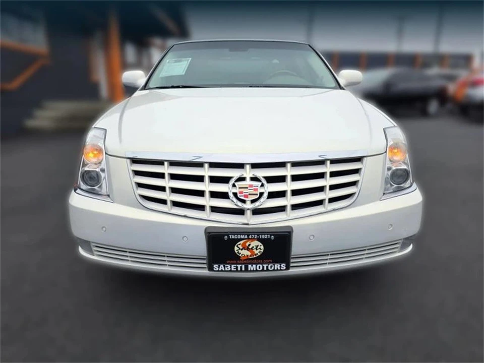2006 Cadillac DTS - Image 8 of 22