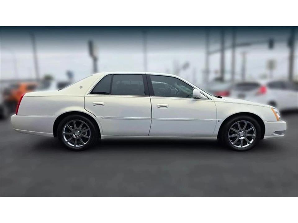 2006 Cadillac DTS - Image 6 of 22