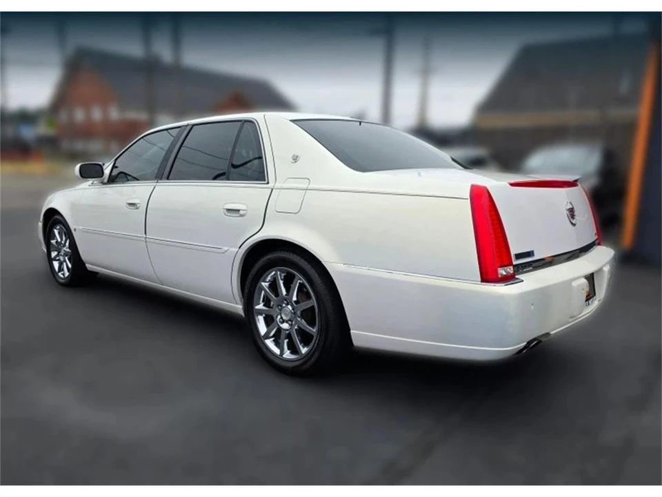 2006 Cadillac DTS - Image 3 of 22