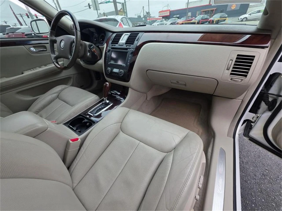 2006 Cadillac DTS - Image 14 of 22