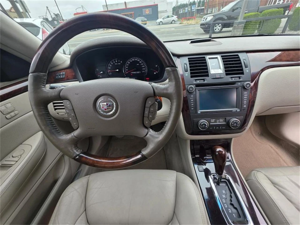 2006 Cadillac DTS - Image 15 of 22