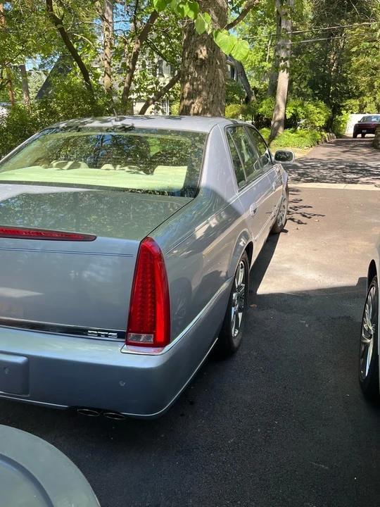 2006 Cadillac DTS - Image 3 of 21