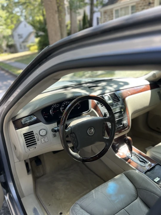 2006 Cadillac DTS - Image 20 of 21