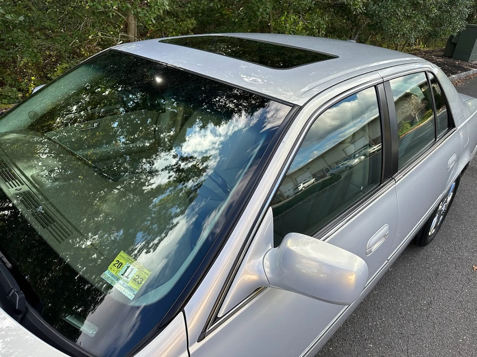 2006 Cadillac DTS - Image 30 of 31